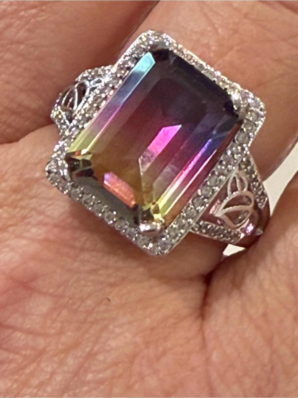 Vintage Sterling Silver
925 Rainbow Mystic
Topaz Cocktail Ring Sz 10